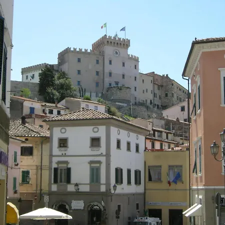 Vicolo Del Poggetto روزينيانو ماريتيمو